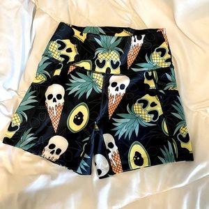 CVG pineapple skull size small 5inch inseam shorts